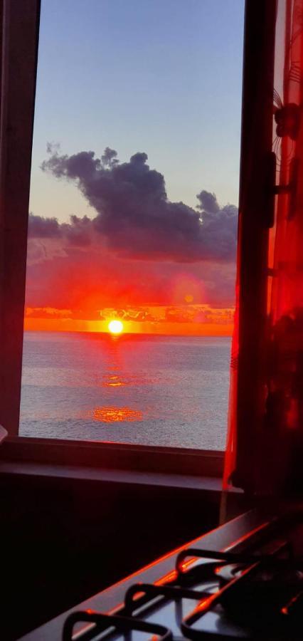 Una Finestra Sul Mare - Free Wi -Fi Riomaggiore Exteriör bild